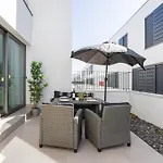 Luxury Alegranza With Pool アパート