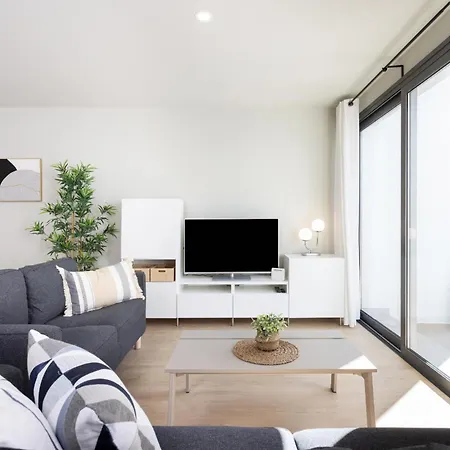 Luxury Alegranza With Pool 아파트 *